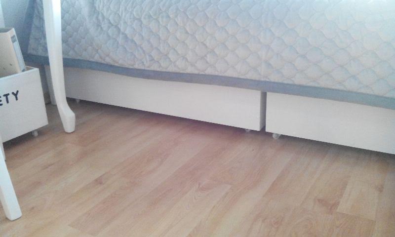 Szuflady pod łóżko