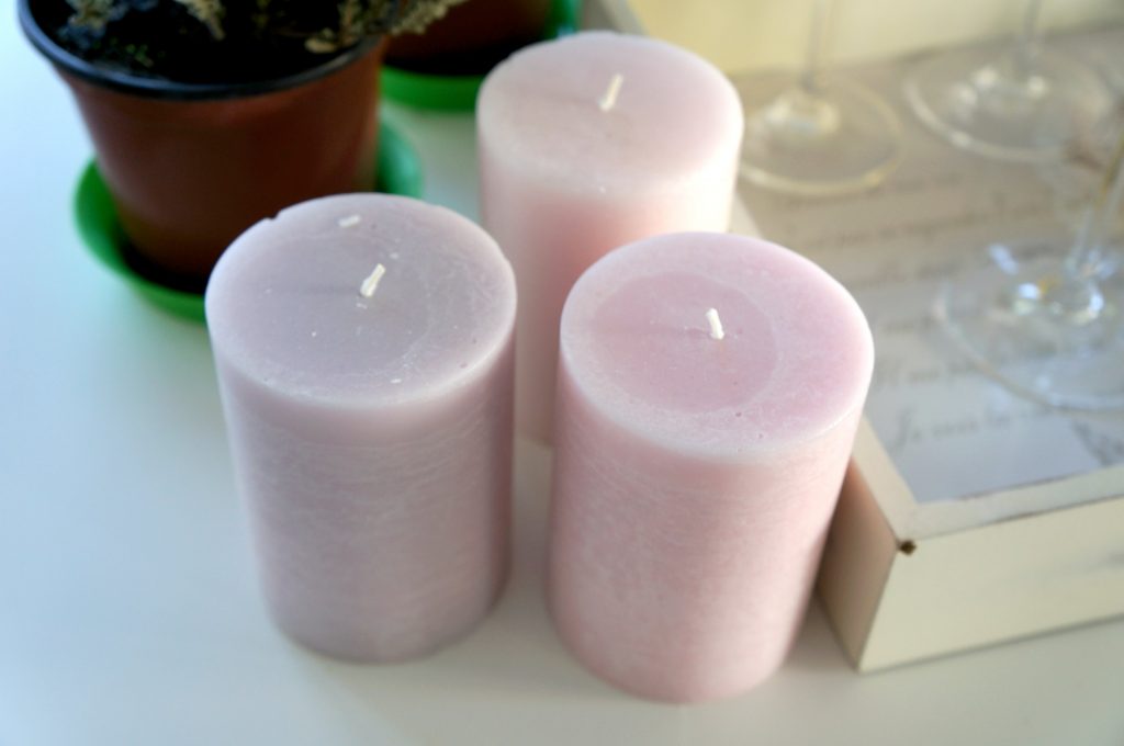 różowe świeczki z Ikei